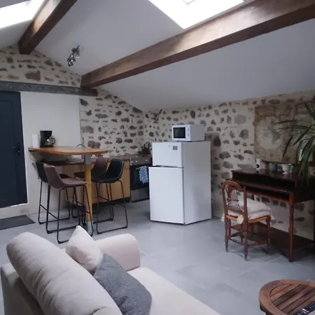 Holiday home Le Du Maquisard